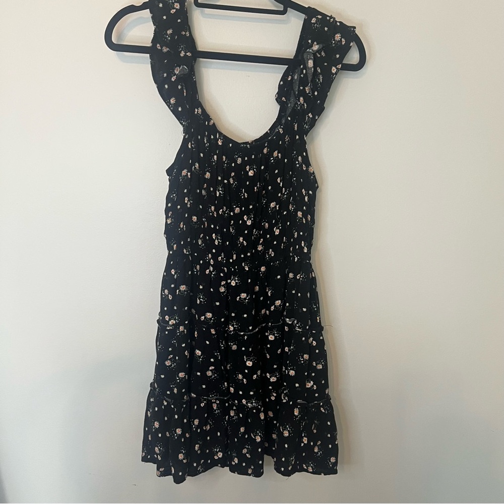 Liberty Love XL Black Floral Tiered Mini Dress Boho Smocked Neck